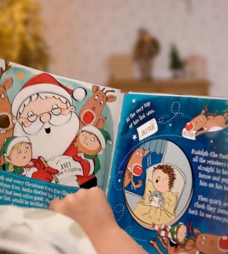Large Christmas Story Book - Image 3